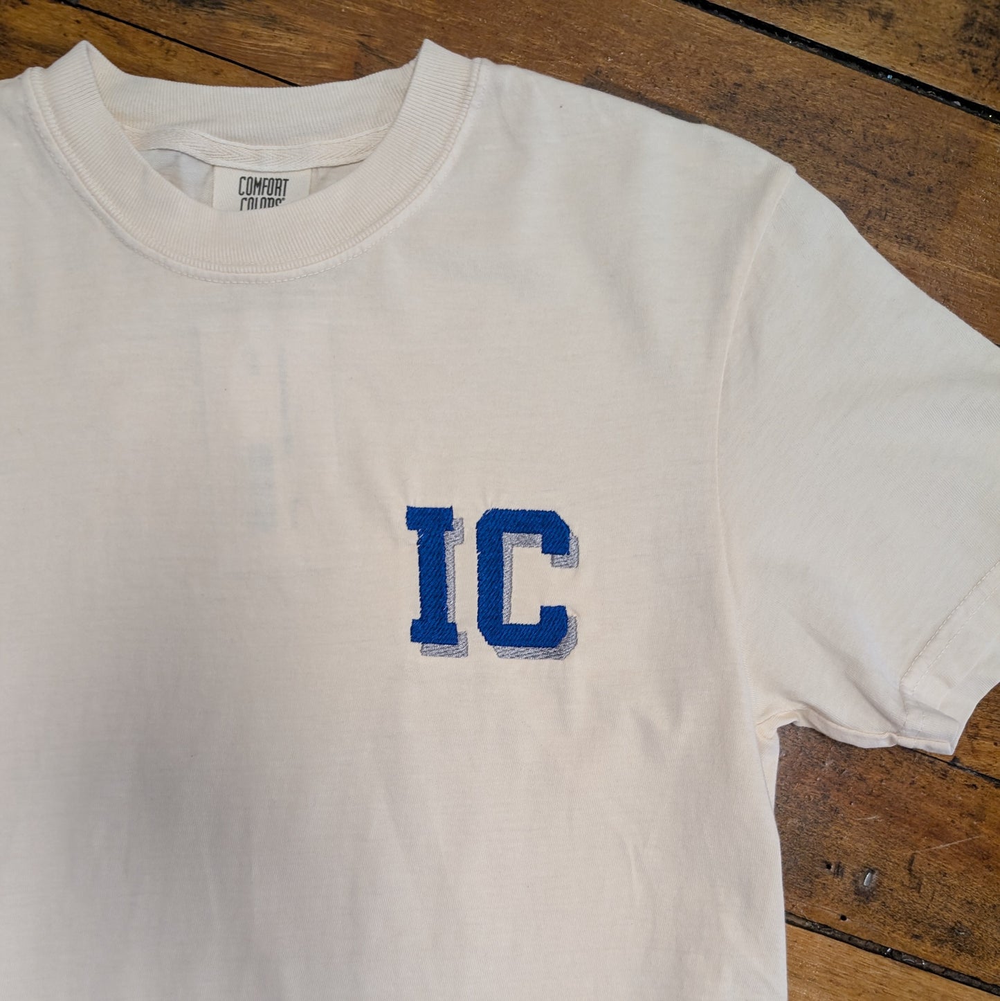 IC Embroidered T-shist