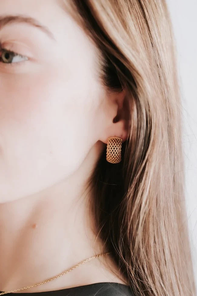 ramonawaterproofearrings_b5df778e-4b05-4321-88cf-26d714f1add8.webp