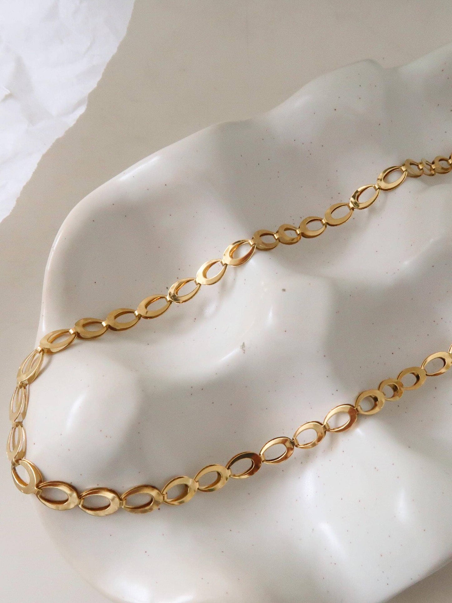 Thessaly 18K Gold Non-Tarnish Oval Link Chain Necklace