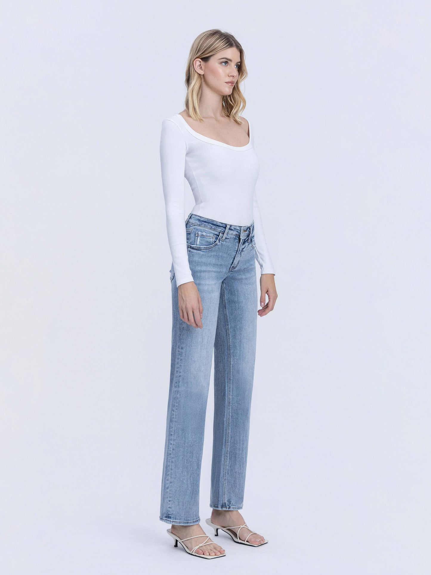 Mid Rise Light Wash Jeans