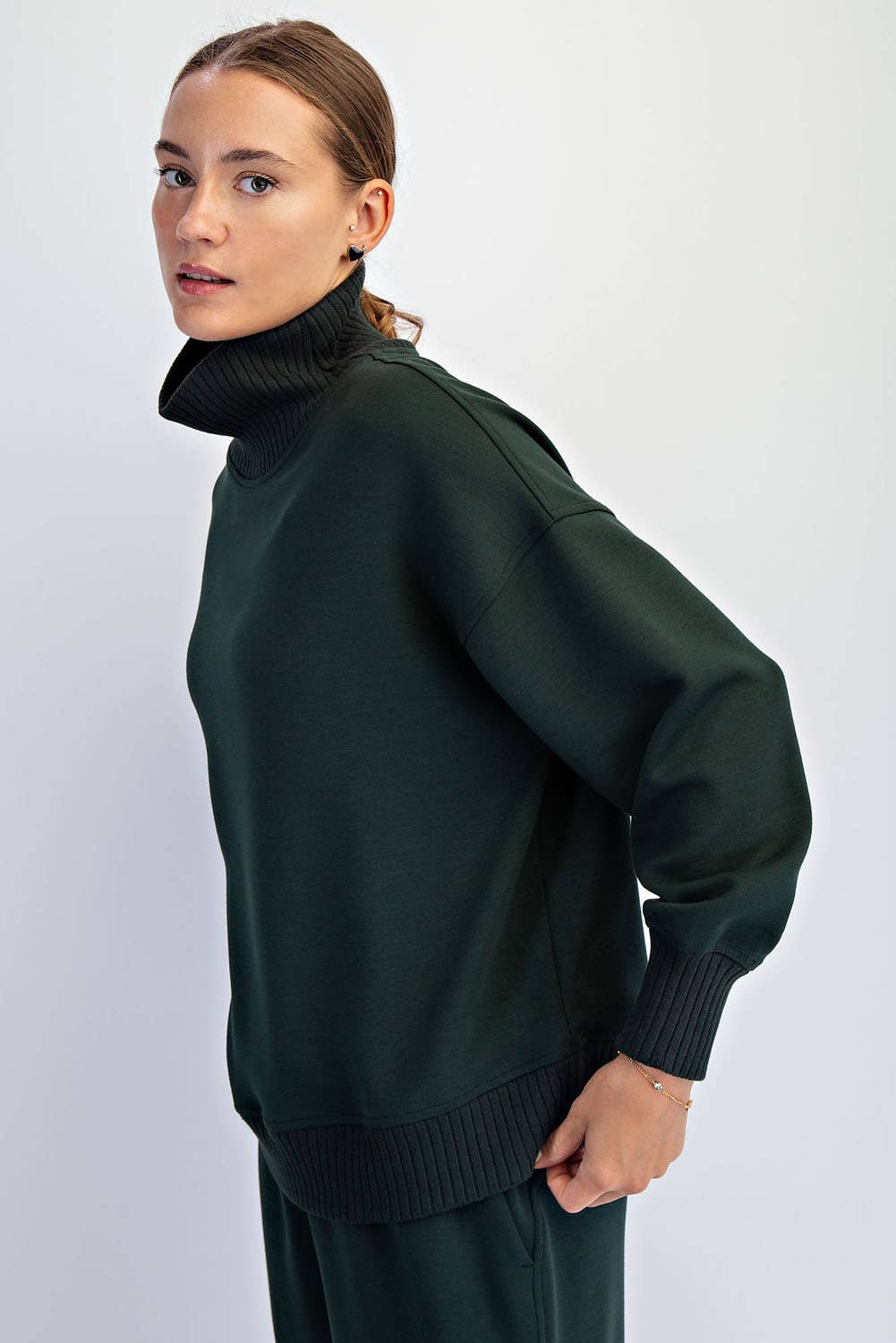 Avery Scuba Pullover