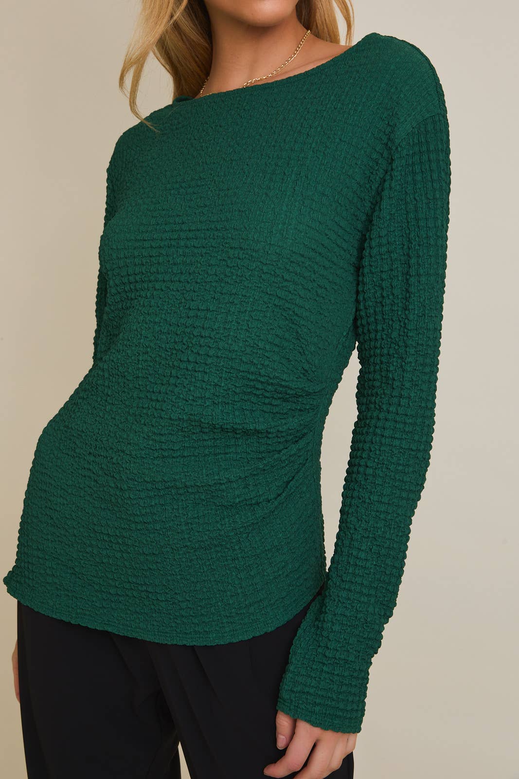 ROUND NECK LONG SLEEVE ASYMMETRIC HEM TOP