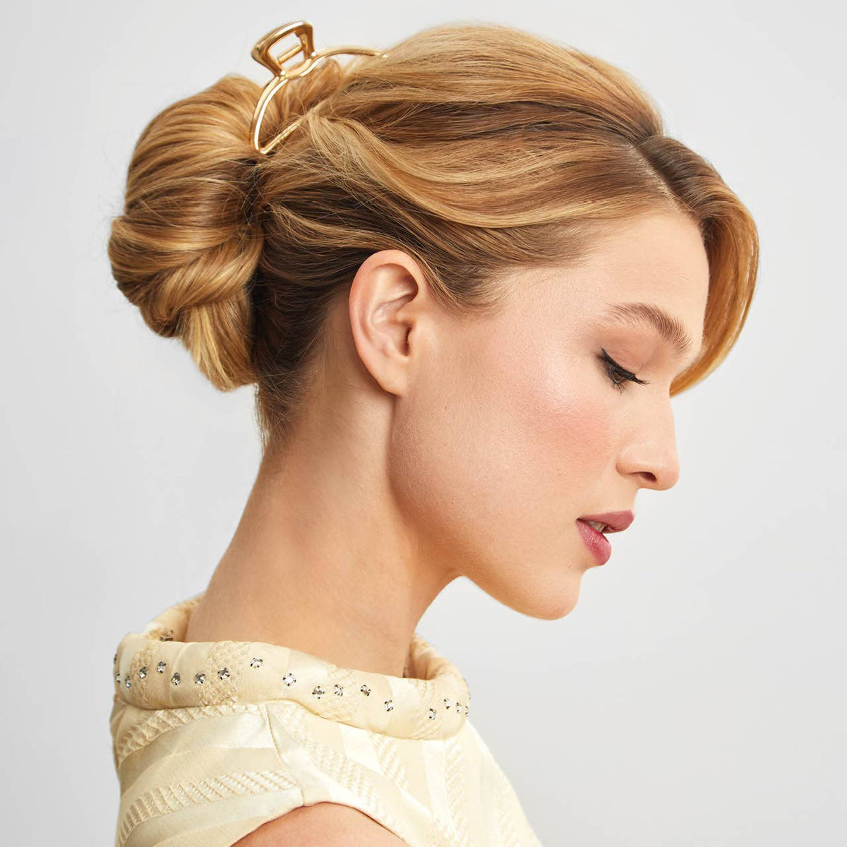 Cora Gold Claw Clip