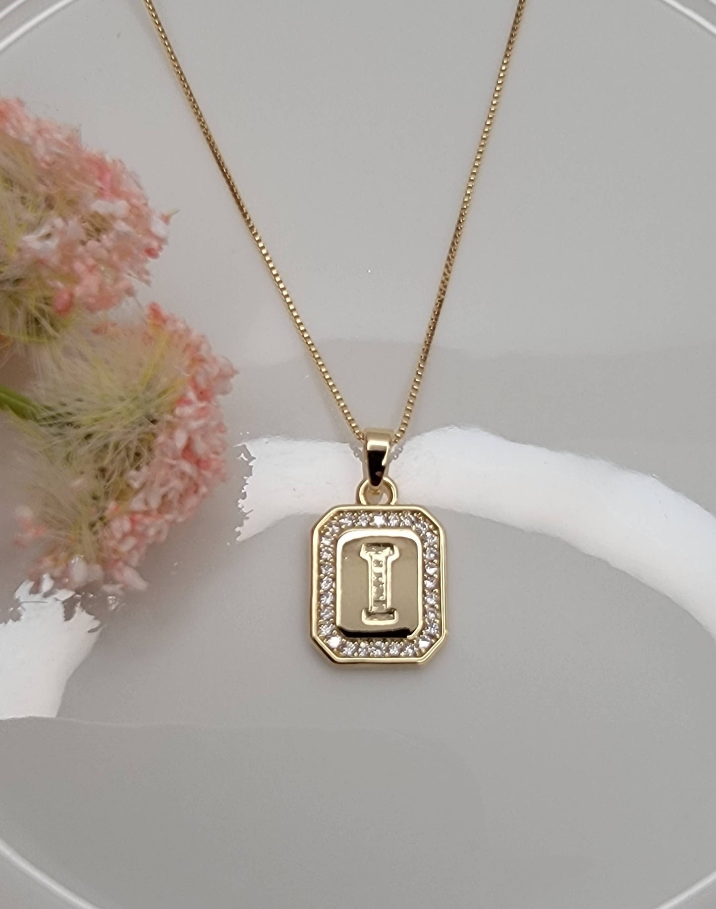 INITIAL PENDANT NECKLACE.