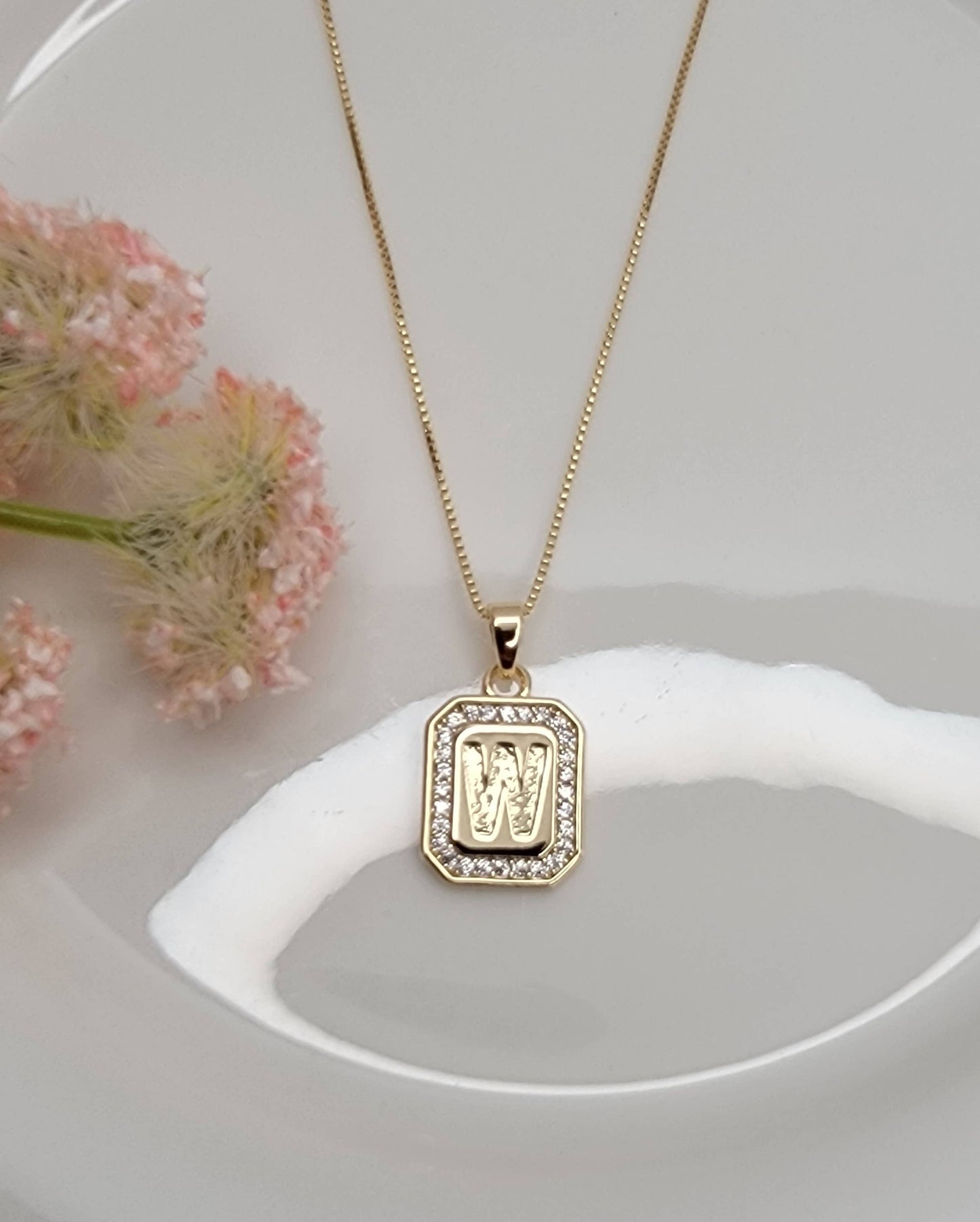 INITIAL PENDANT NECKLACE.