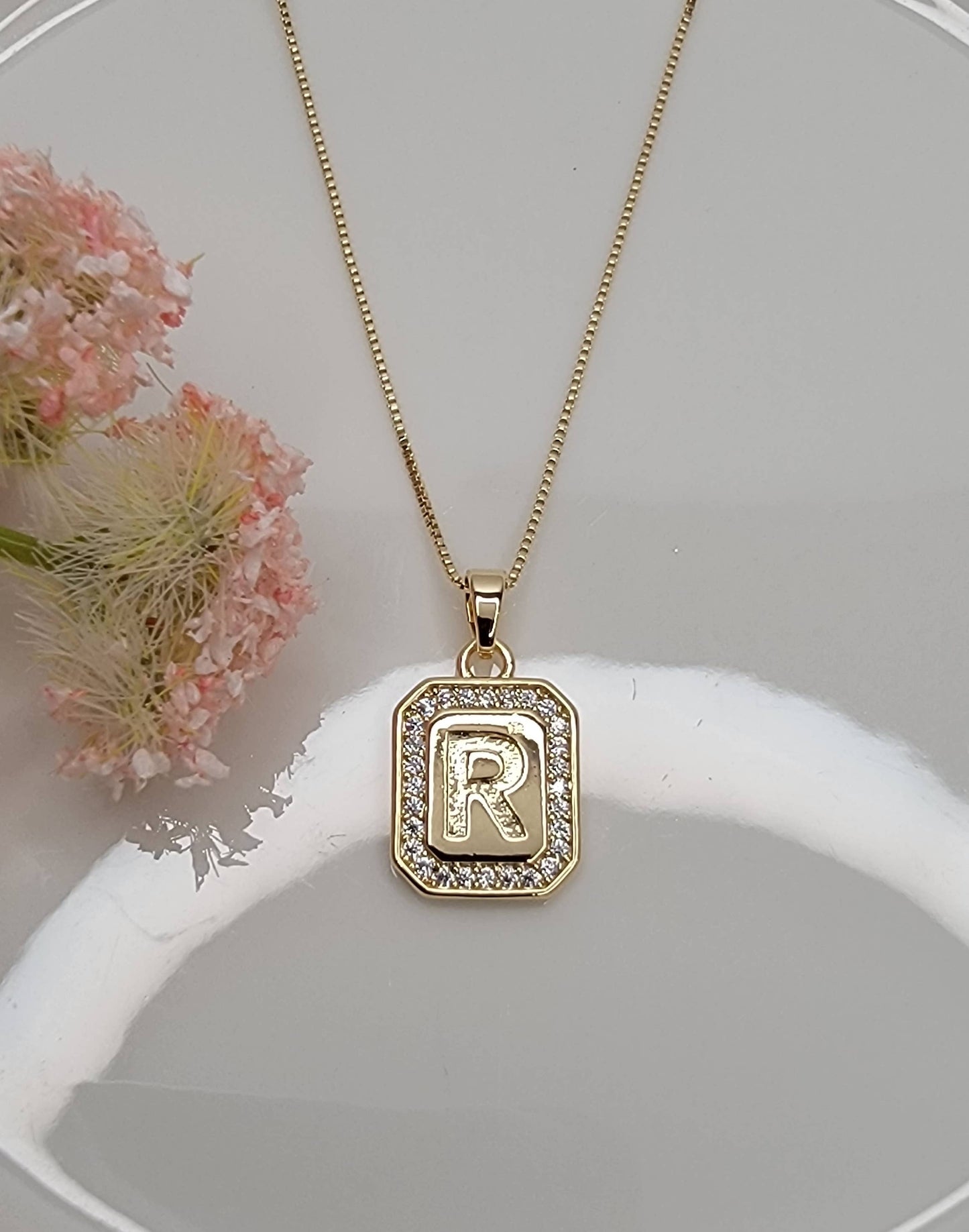INITIAL PENDANT NECKLACE.
