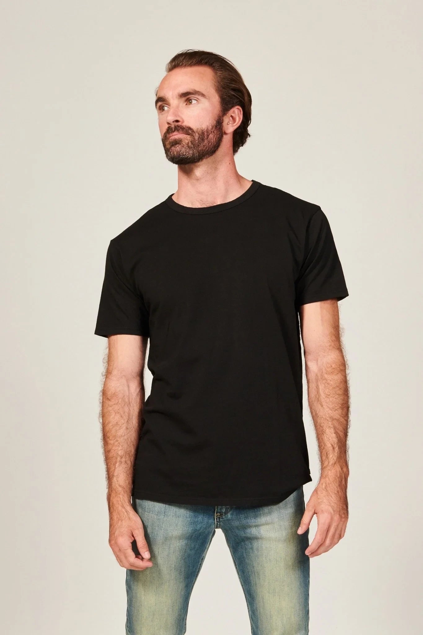 dime-curved-hem-tee-black-688796_1600x.webp