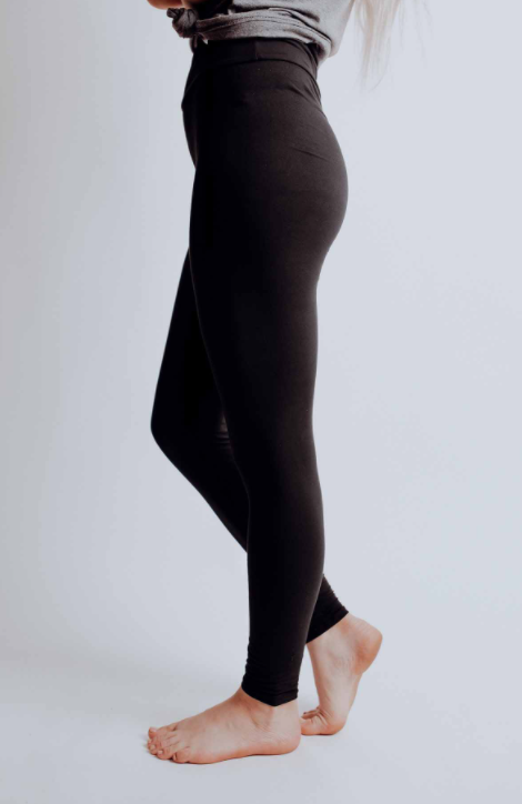 Basic Black Leggings 1.png